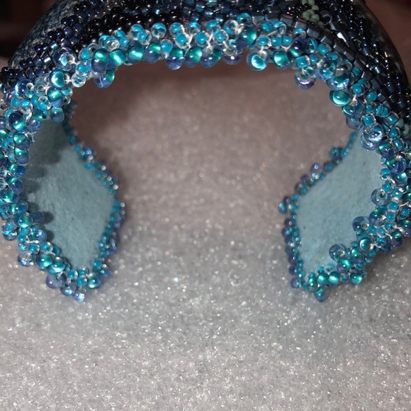‼️Vintage‼️ Beaded Blue Cuff Bracelet✨ - Picture 6 of 6